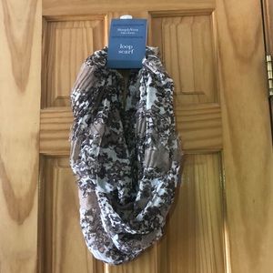 NWT - Simply Vera/Vera Wang - Loop Scarf